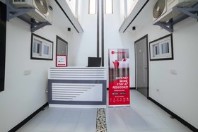 RedDoorz @ Colorado Street Angeles City