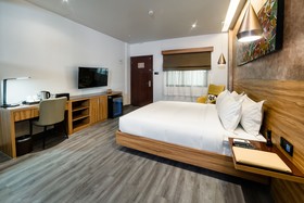 Surestay Plus Hotel by Best Western AC LUXE Angeles City