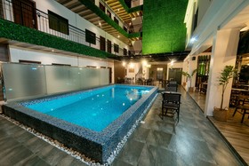 Surestay Plus Hotel by Best Western AC LUXE Angeles City