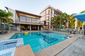 @The Pad Hotel and Resort by RedDoorz Premium