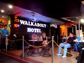 Walkabout Hotel