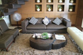 Avenue Suites