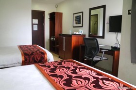 Avenue Suites