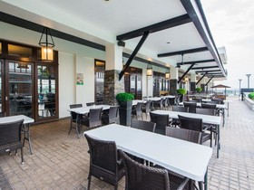 L'Fisher Chalet