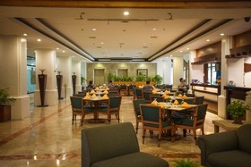 Luxur Place