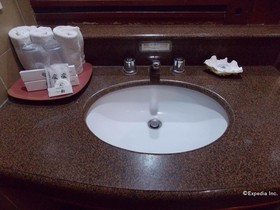 MO2 Westown Hotel Bacolod - Mandalagan