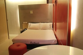 One Serenata Hotel Bacoor