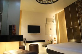 One Serenata Hotel Bacoor