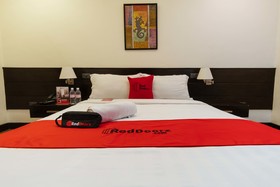 C Boutique Hotel by RedDoorz
