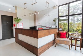 C Boutique Hotel by RedDoorz