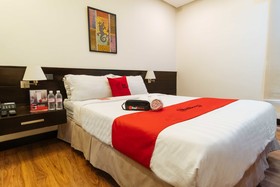 C Boutique Hotel by RedDoorz
