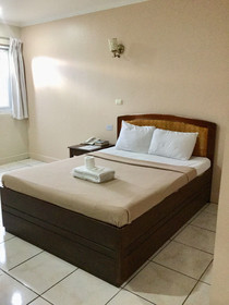 La Brea Inn