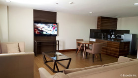 Newtown Plaza Hotel