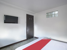 OYO 549 Sajj Bldg