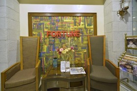 Paragon Hotel & Suites
