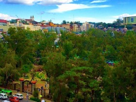 Paragon Hotel & Suites