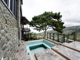 Sunset View Ridge Residences by OYO Rooms