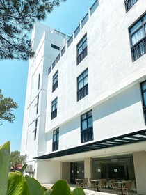 The Plaza Garden Hotel And Residences