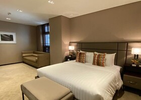 The Plaza Garden Hotel And Residences