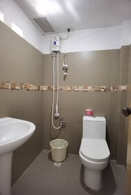 Akkaw Baler Hometel