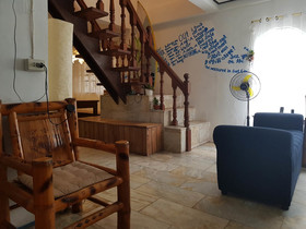 Go Surfari House