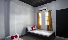 Ninas Transient House by ZEN Rooms