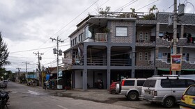Ninas Transient House by ZEN Rooms