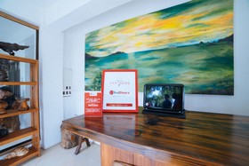 RedDoorz @ Sabang Beach Baler