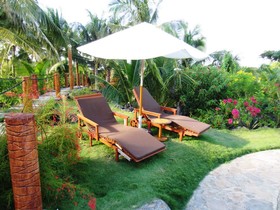 Maia's Beach Resort