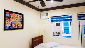 Den Den Guesthouse