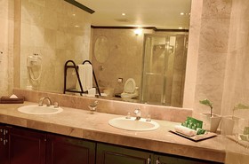Thunderbird Resorts Rizal