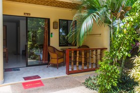 Alona Vida Beach Resort