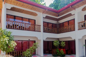 Alona Vida Beach Resort