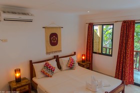 Alona Vida Beach Resort