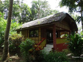 Coco White Beach Resort