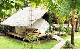 Eco Glamping Treehouses