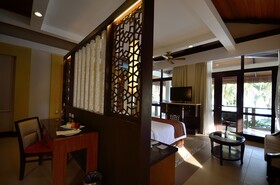 Henann Resort Alona Beach