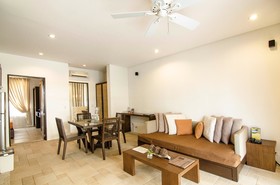 7 Stones Boracay Suites