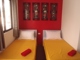 8Colors Beach House