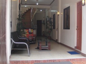 AJ Travellers Inn