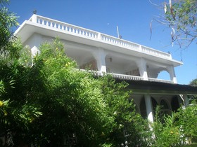 Almafada Villa