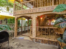 Bambooze Hauz