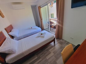 Cinta Hotel