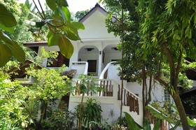 Cocoloco Boracay Beach Resort