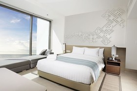 Crimson Resort & Spa Boracay