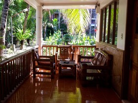Deparis Beach Resort