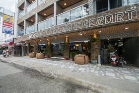 Diamond Water Edge Resort