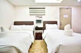 Emerald Island Hotel