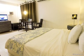 Erus Suites