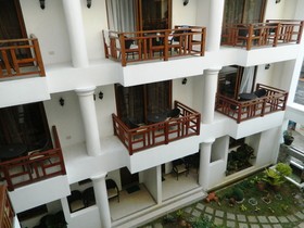 Giulius Boracay Italian Resort